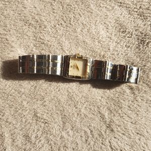 ⚠️DONATING SOON⚠️Women's Eco-Drive Watch